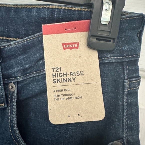 Levi’s Women’s 721 High Rise Skinny Jeans 33-30 - Picture 3 of 8